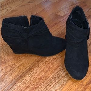 Faux suede black wedge booties. Sz 7 CL Laundry.